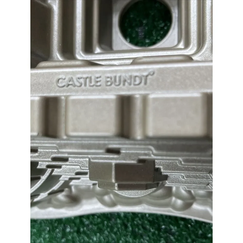 Nordic Ware‎ Williams-Sonoma Sandcastle Bundt Cake Mold Pan Cast Aluminum 10 Cup